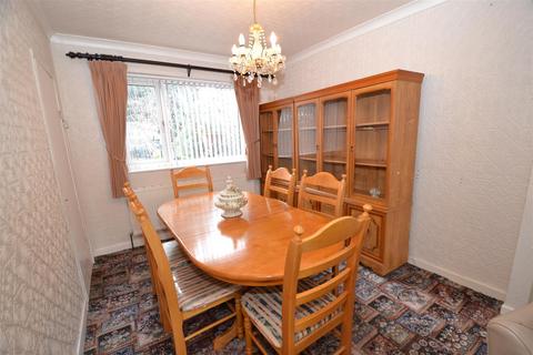 40 Bartle Lane, Bradford, BD7 4QA
