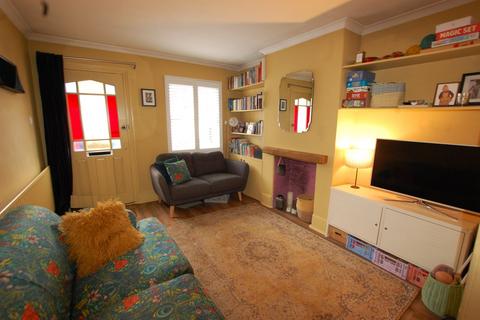 2 bedroom end of terrace house for sale - Mimram Road, Welwyn, AL6