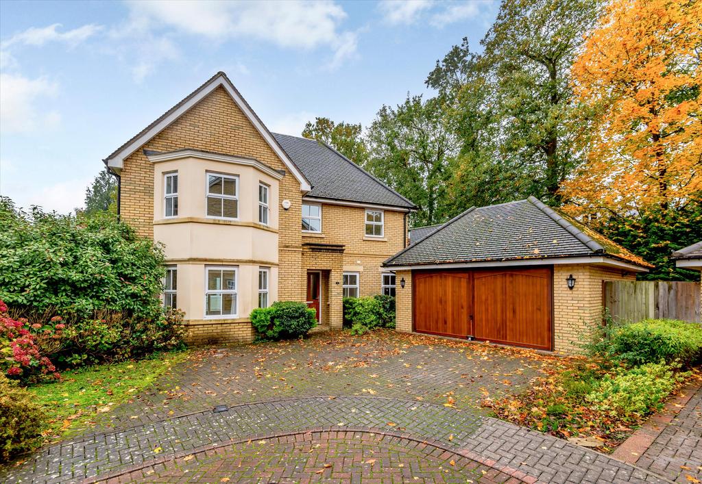 London Road, Englefield Green, Egham, Surrey, TW20 5 bed detached house