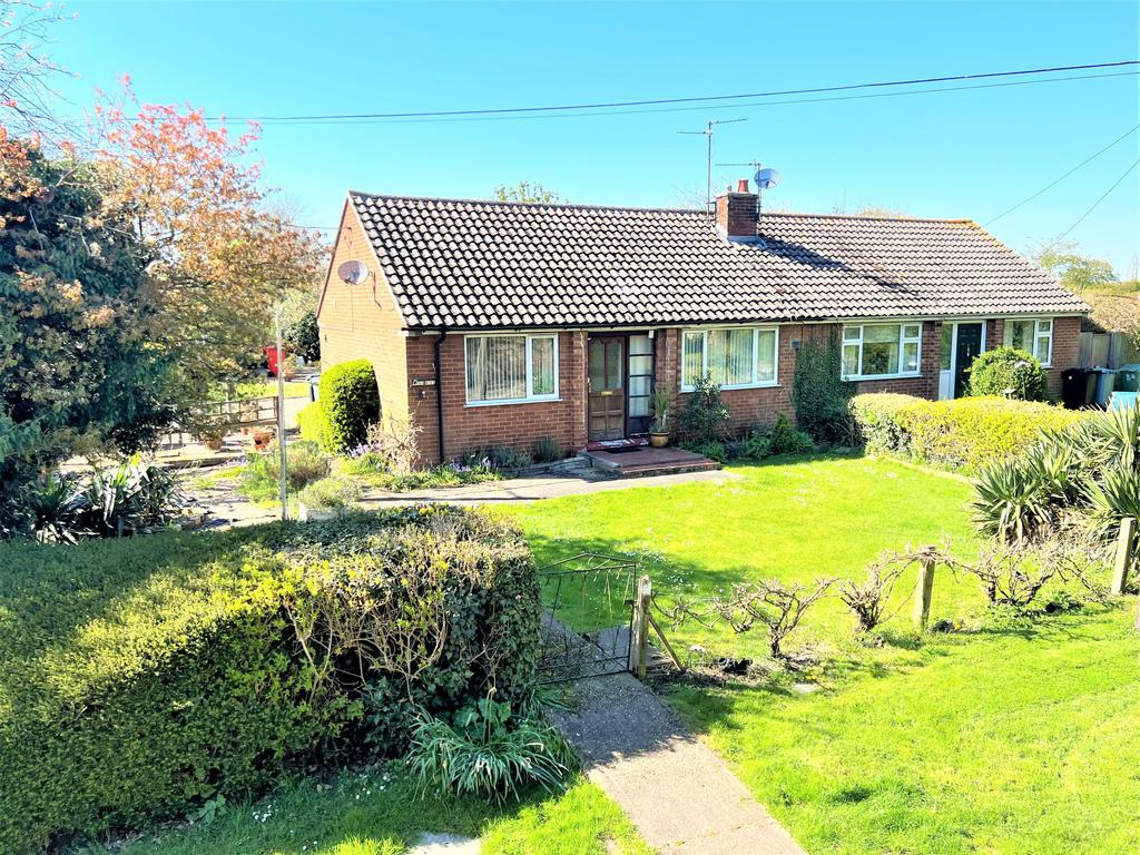 Witham Way, Westborough, Newark, NG23 2 bed semi-detached bungalow for ...