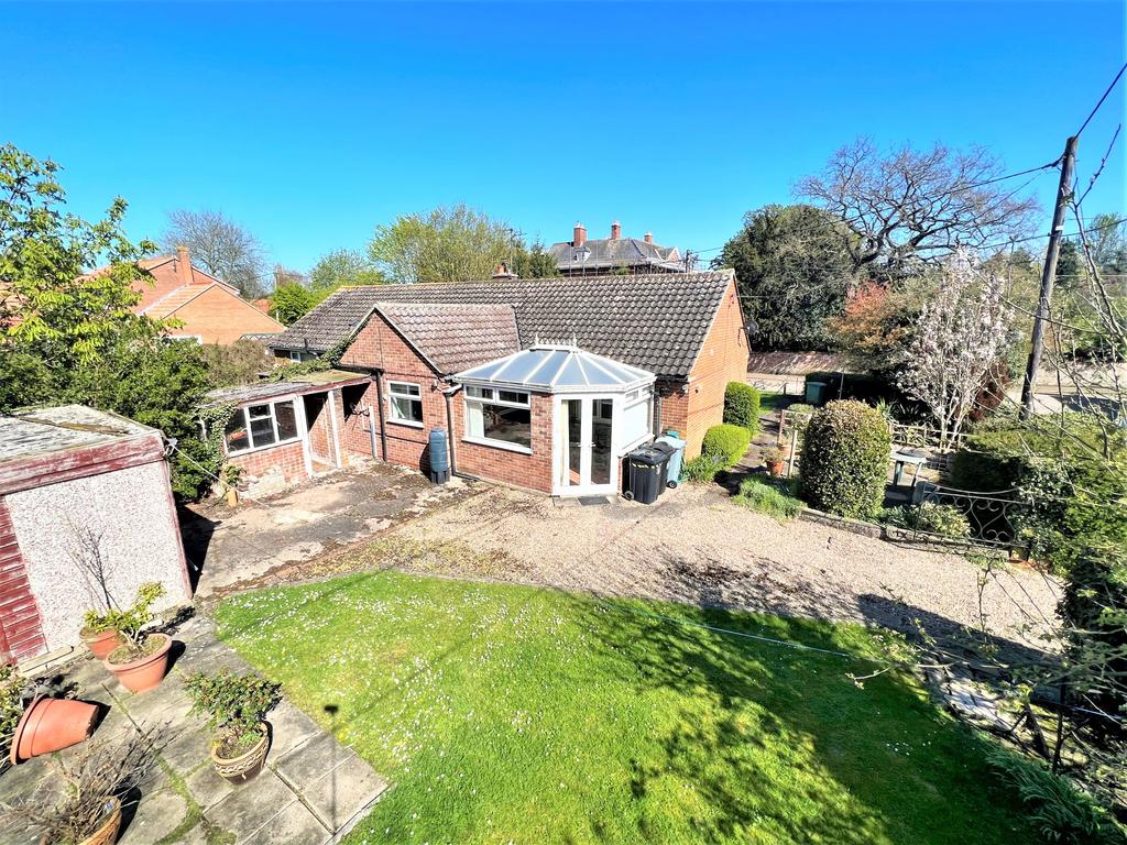 Witham Way, Westborough, Newark, NG23 2 bed semidetached bungalow for sale £200,000