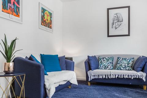 4 bedroom end of terrace house for sale - Hunter Close, Potters Bar, EN6