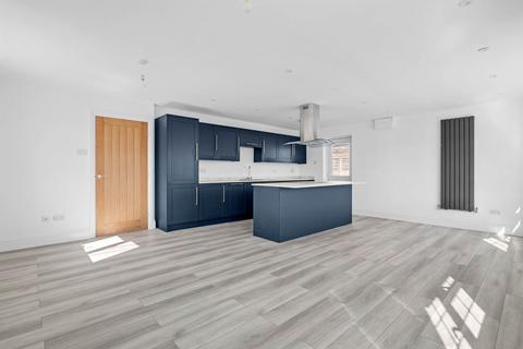 2 Halifax Close, Wellesbourne, Warwick, CV35 9LD