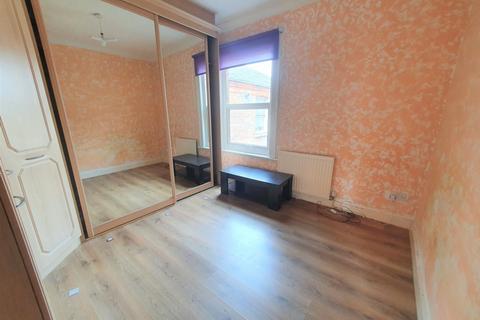 67 Lloyd Road, London, E17 6NP