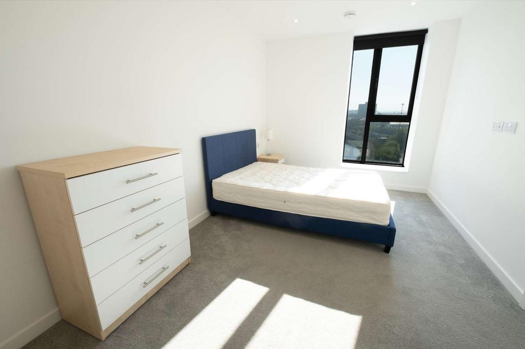 4 Wharf End, Trafford Park, Manchester 1 bed flat £980 pcm (£226 pw)