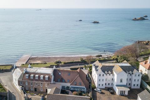 3 bedroom semi-detached house for sale, La Grande Route De La Cote, St. Clement, Jersey