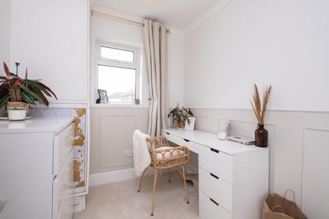 4 Benmore Road, Bournemouth, BH9 1QB
