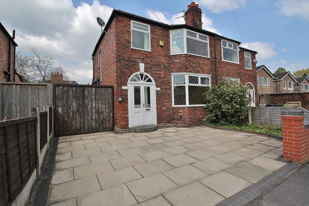 Torbay Road, Urmston, Manchester 3 bed semidetached house for sale £