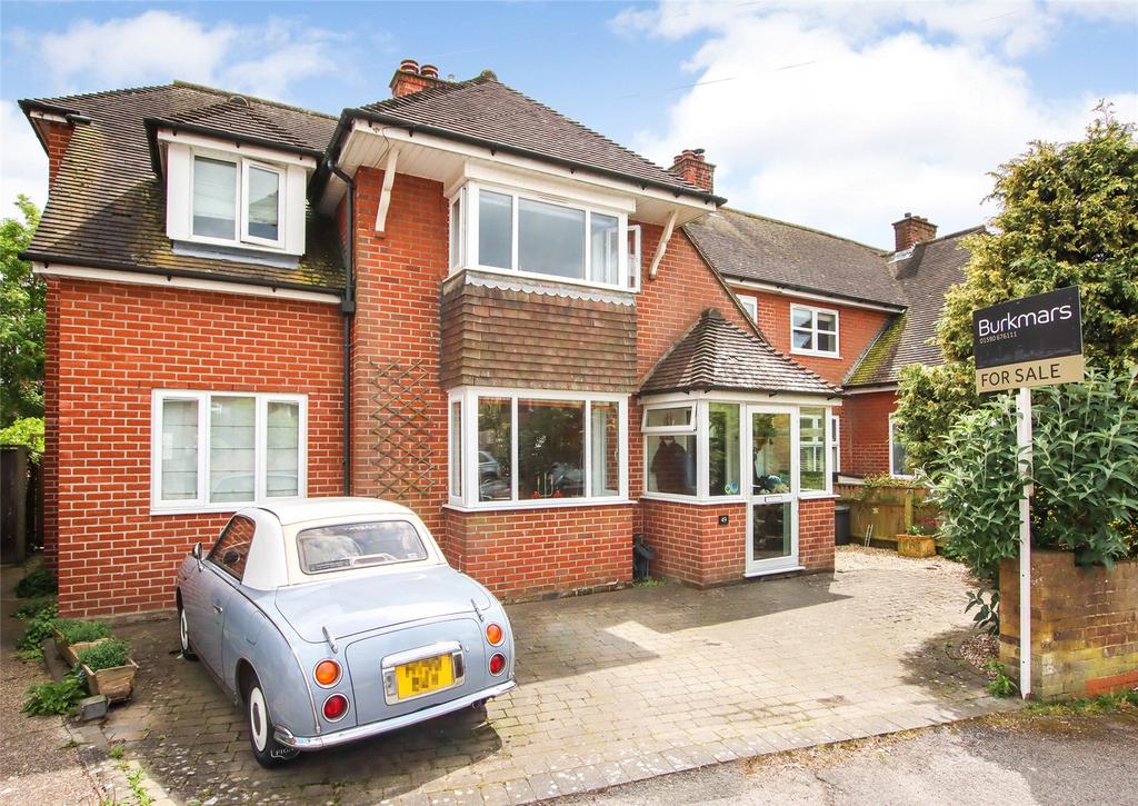 Middle Road, Lymington, Hampshire, SO41 4 bed semidetached house for sale £750,000