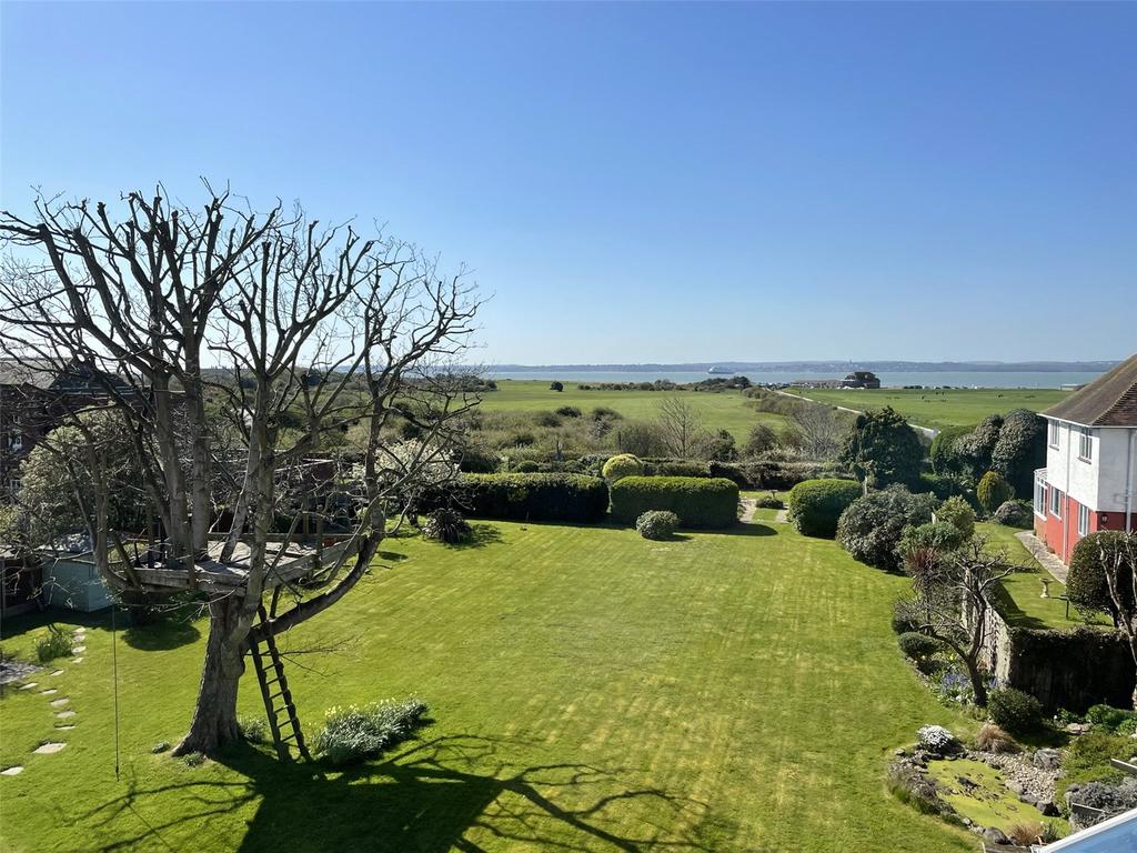 Crescent Road, Alverstoke, Gosport, Hampshire, PO12 6 bed detached