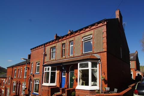 46 Central Avenue, Greenfield, Oldham, OL3 7DH