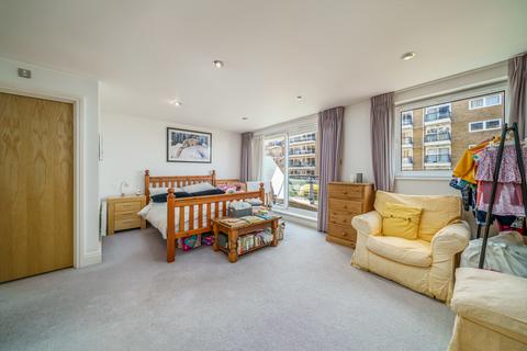 2 bedroom apartment for sale, Bluewater House, Riverside West