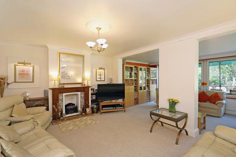89 Queens Avenue, Feltham, TW13 7NT
