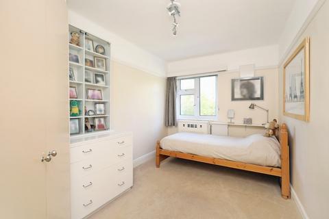 89 Queens Avenue, Feltham, TW13 7NT