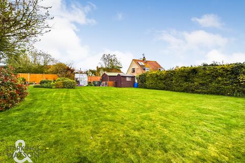 3 bedroom semi-detached bungalow for sale, Stanley Close, Cantley, Norwich