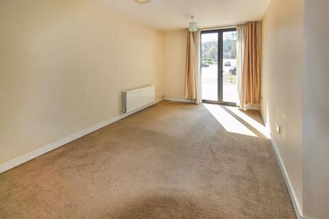 2 bedroom flat for sale, Godstone Road, Whyteleafe