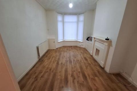 3 bedroom terraced house to rent, Eaton Avenue, Liverpool