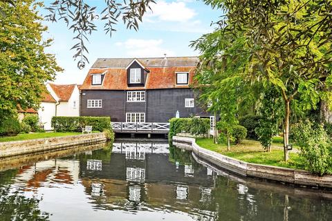 7 bedroom detached house for sale, Divided Across Two Adjoining Properties, Chelmsford, Essex, CM2