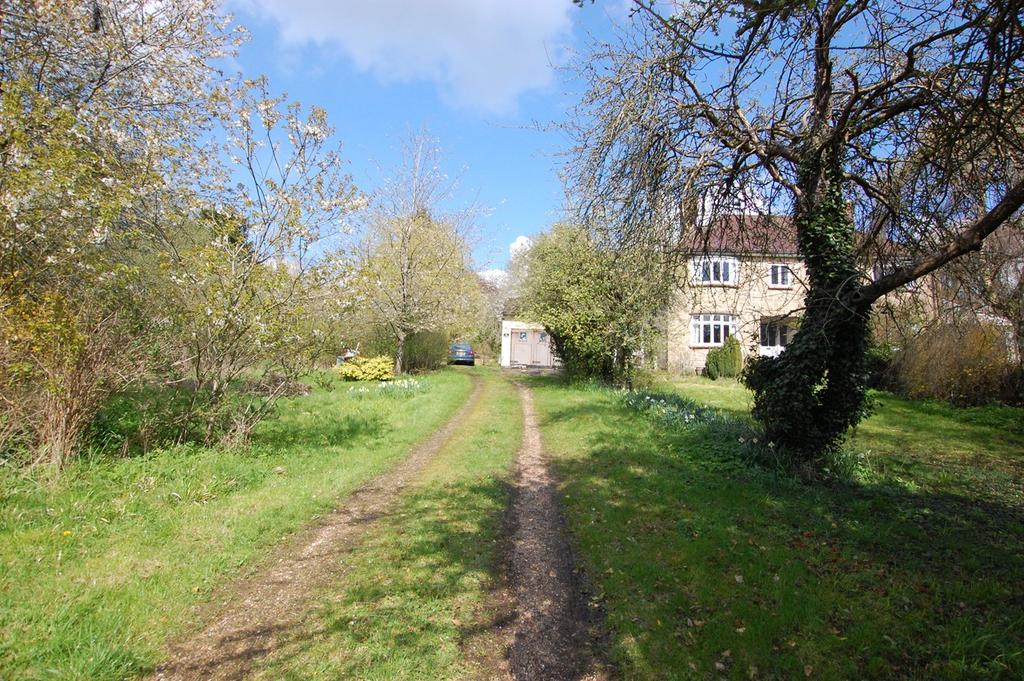 Reynards Road, Welwyn, AL6 3 bed semidetached house for sale £700,000