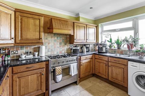41 Home Park, Oxted, RH8 0JS