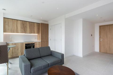 Studio to rent, Jacquard Point, The Silk District, E1