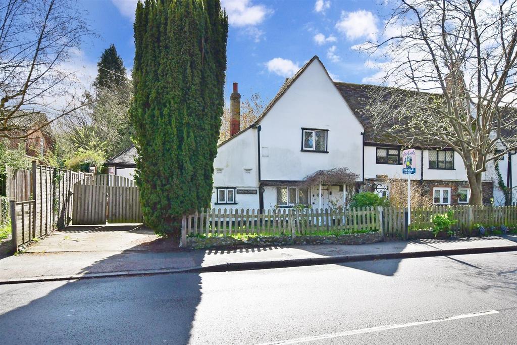 High Street, Eynsford, Kent 2 bed character property for sale £450,000