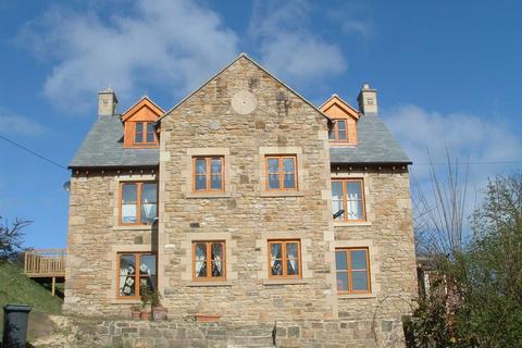 5 bedroom detached house to rent, Iveston Lane, Consett