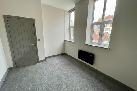 2 bedroom flat to rent, 40 Ropergate, Pontefract WF8