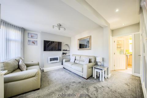 25 Hazelhurst Road, Castle Bromwich, Birmingham, B36 0BH