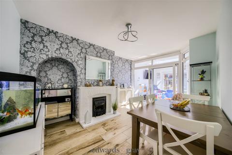 25 Hazelhurst Road, Castle Bromwich, Birmingham, B36 0BH