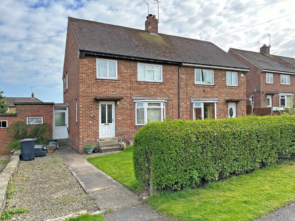 Eleanor Drive, Harrogate, HG2 3 bed semidetached house for sale £260,000