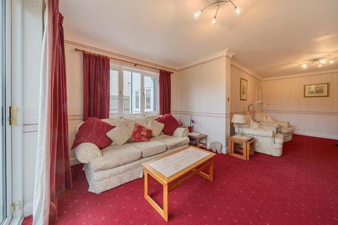 7 Ash Grove, West Wickham, BR4 0QL