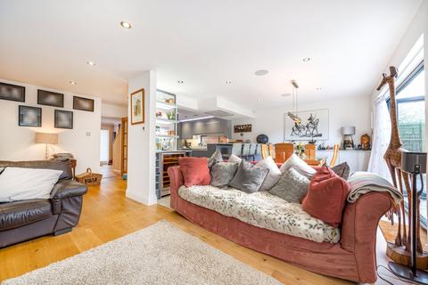 Spencers Manor Road, Ripley, Woking, GU23 6JW