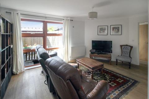 3 bedroom end of terrace house for sale - Mountain Ash, Tilden Road, Compton  SO21 2DW