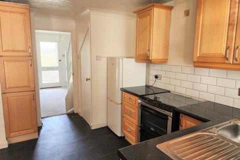 3 bedroom terraced house for sale, Devon Road, Luton