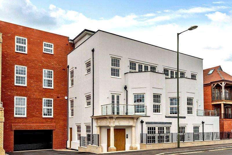 East Street, Farnham, Surrey, GU9 2 bed apartment for sale £550,000