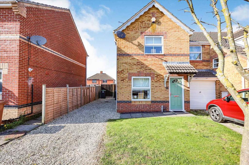 Ripon Close Bracebridge Heath 2 Bed Semi detached House 180 000