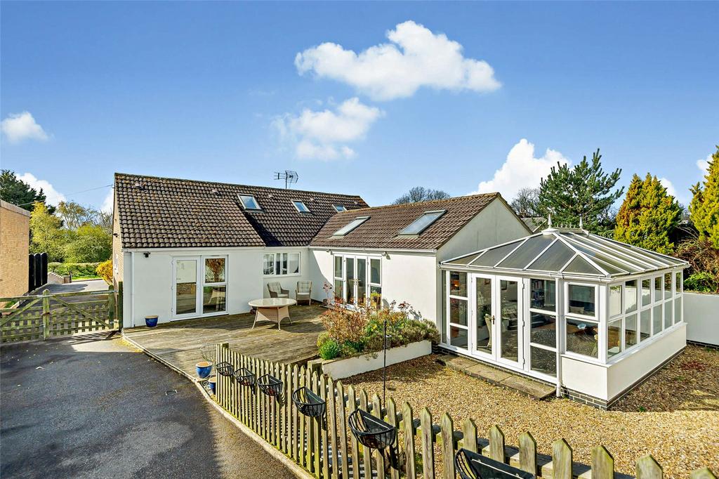 Orchard Lane, Woodnewton, Northamptonshire, PE8 4 bed bungalow for sale £650,000