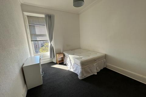 2 bedroom flat to rent, Hawkhill, West End, Dundee, DD2