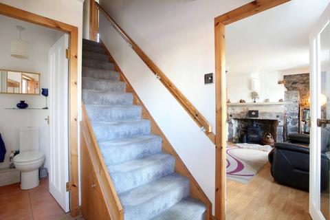 81 Burnside, Auchtermuchty, Cupar, KY14 7AL