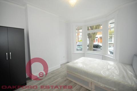3 bedroom house to rent, Clonmell Road, Seven Sisters N17