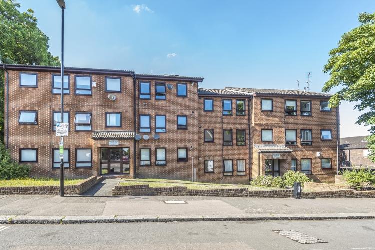 Wisteria Road London SE13 2 bed flat £1,650 pcm (£381 pw)