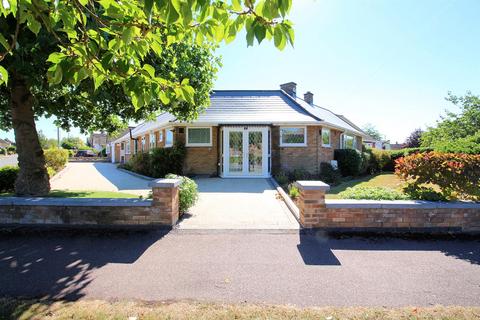 16 Barry Drive, Kirby Muxloe, Leicester, LE9 2HH