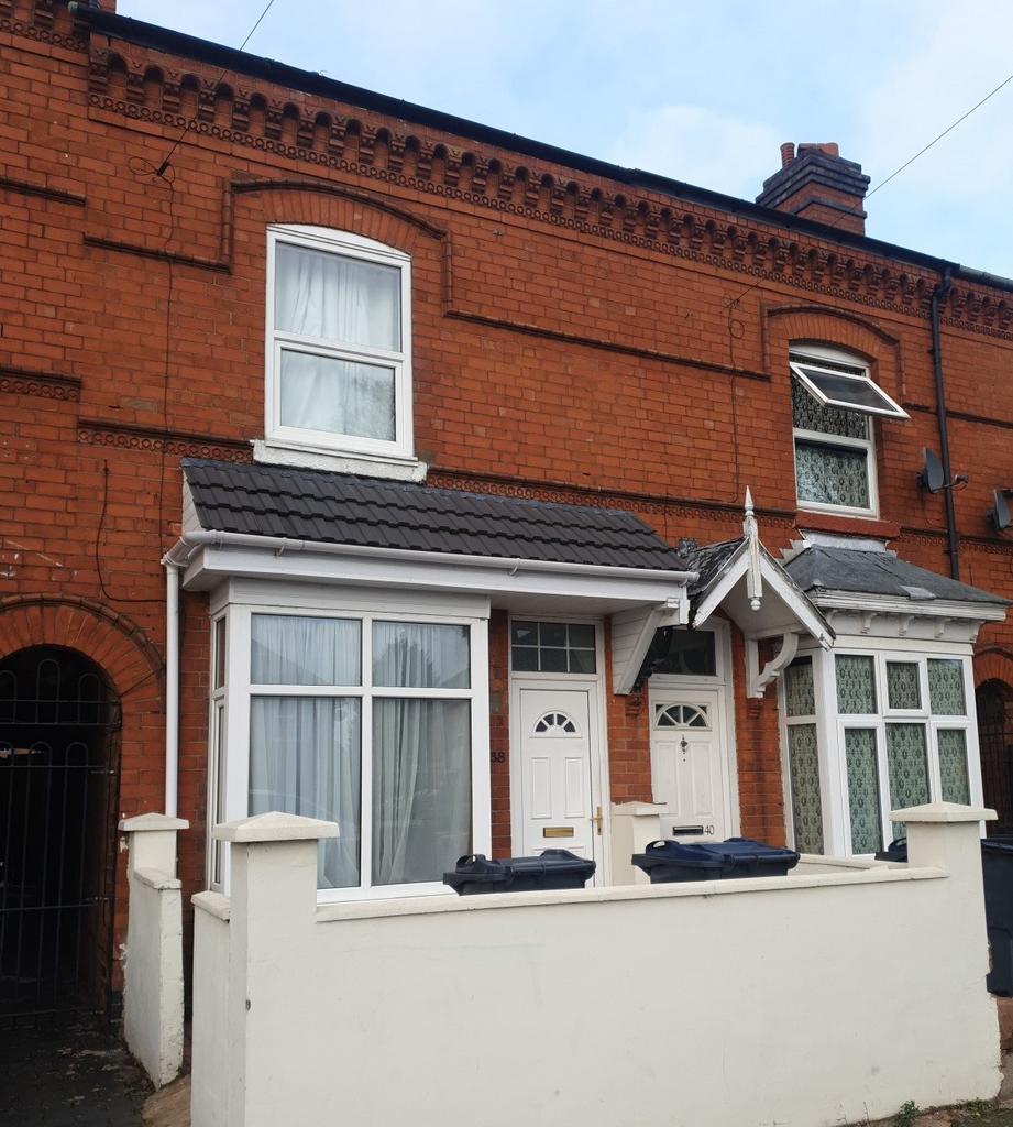 Large 3 Bedroom Terraced House For Rent