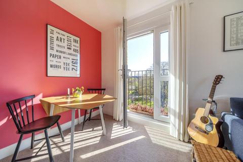 134 Strathdon Drive, London, SW17 0PP