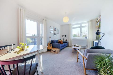 134 Strathdon Drive, London, SW17 0PP