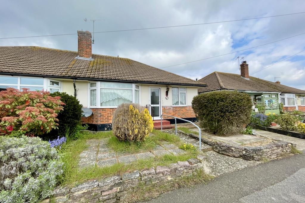 Willingdon, East Sussex, BN20 2 bed bungalow for sale £340,000