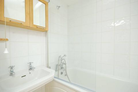 111a Milton Road, London, W7 1LG