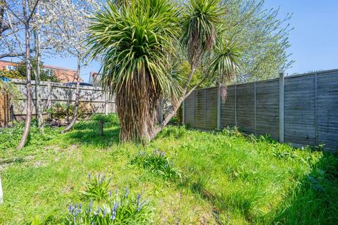 111a Milton Road, London, W7 1LG