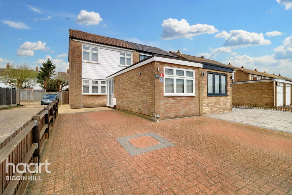 Magnolia Drive, Biggin Hill 4 bed semidetached house for sale £525,000